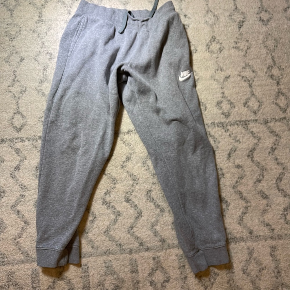Nike joggers boys size Large